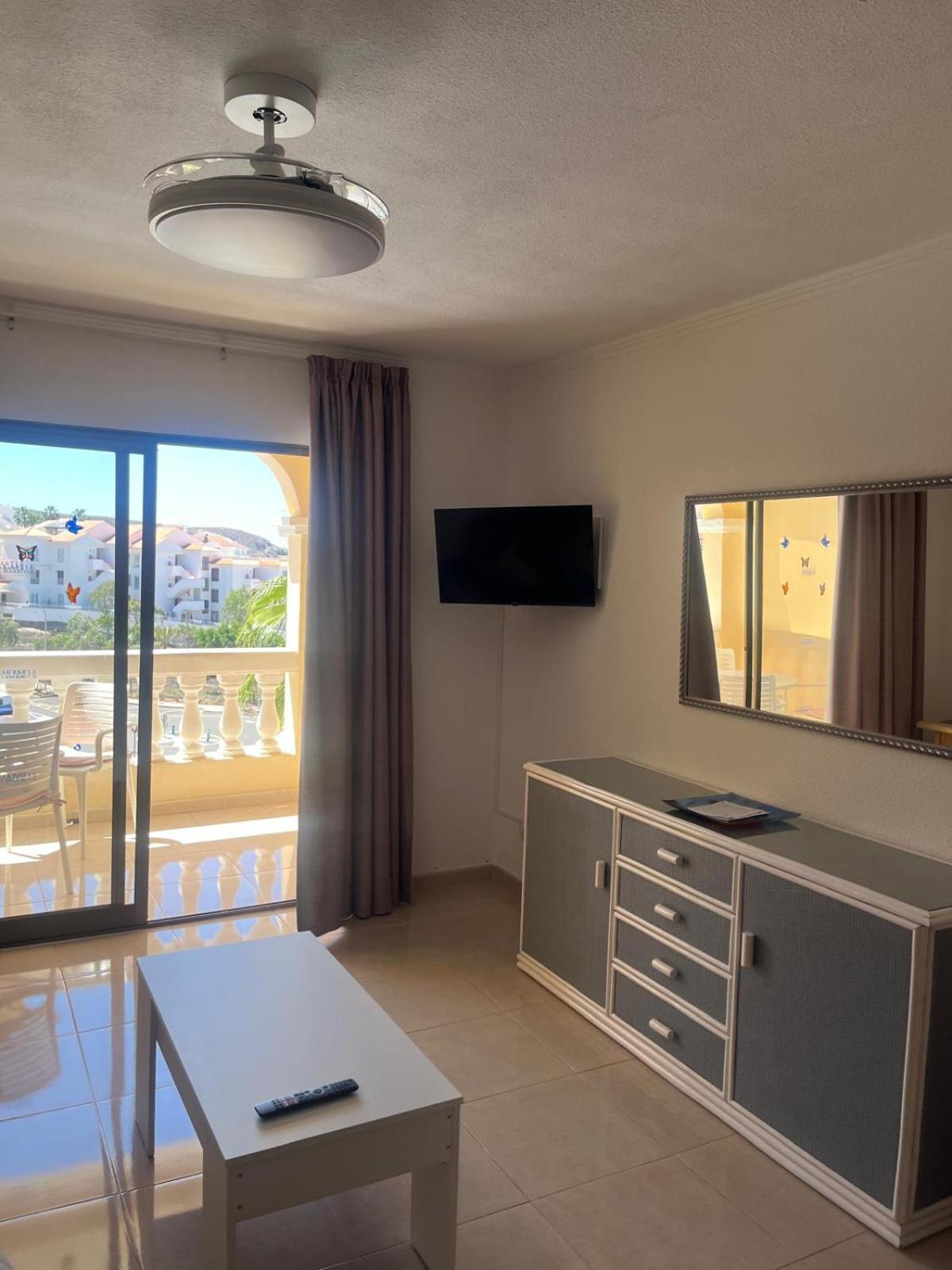 Castle Margherita'S Apartments Los Cristianos (Tenerife) Exterior foto